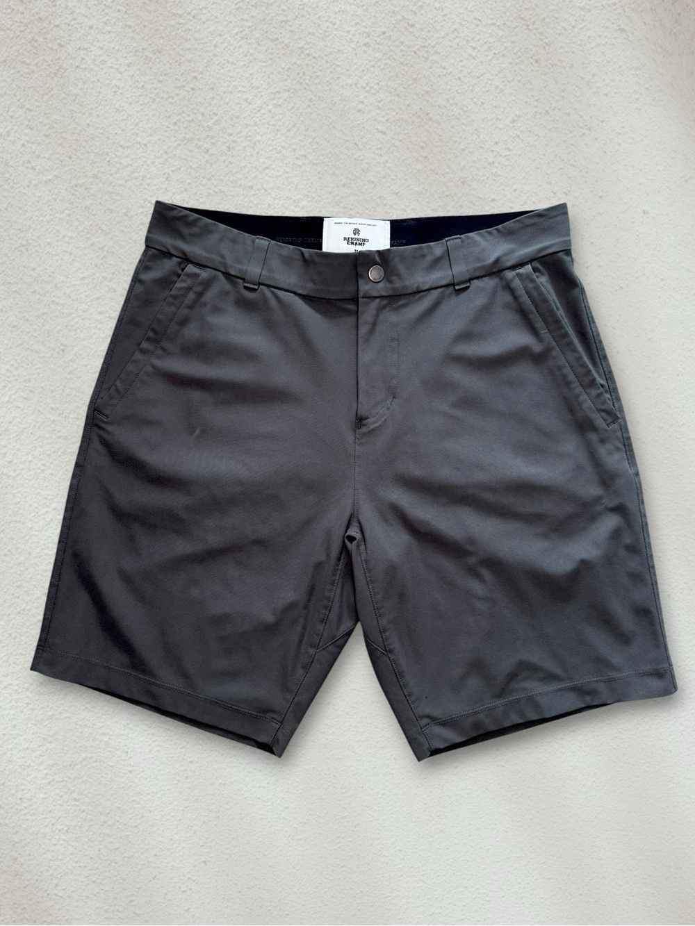Reigning Champ Coach’s Short 9” Carbon Gray Size 31